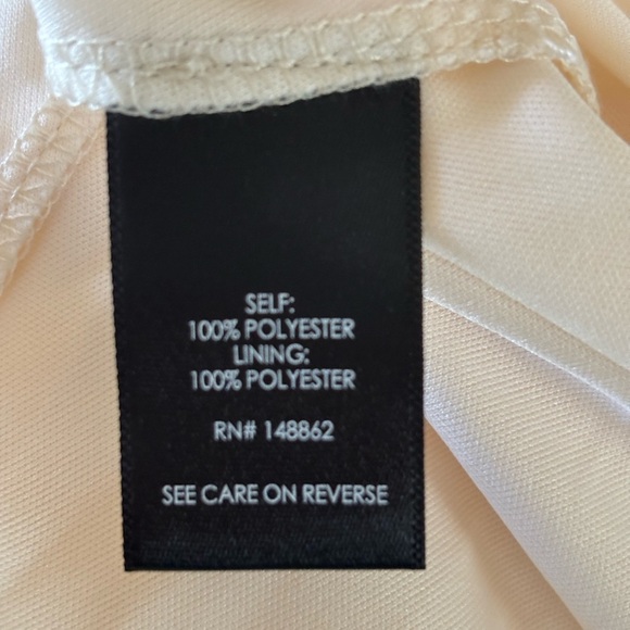 🌹🖤 TORRID Mini Chiffon Smocked Dress Rose Floral 2X NWT - Picture 4 of 11